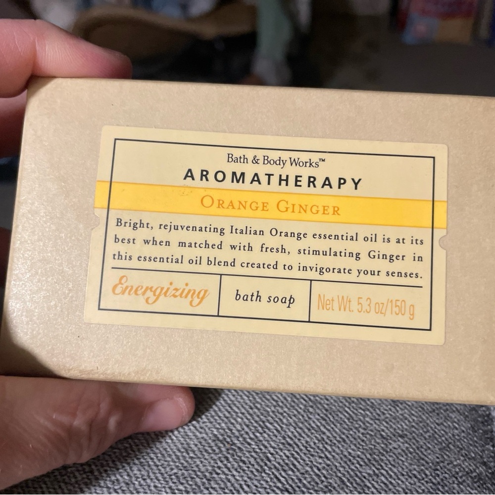 Bath & Body Works Aromatherapy Orange Ginger Energizing Bath Soap - Yellow